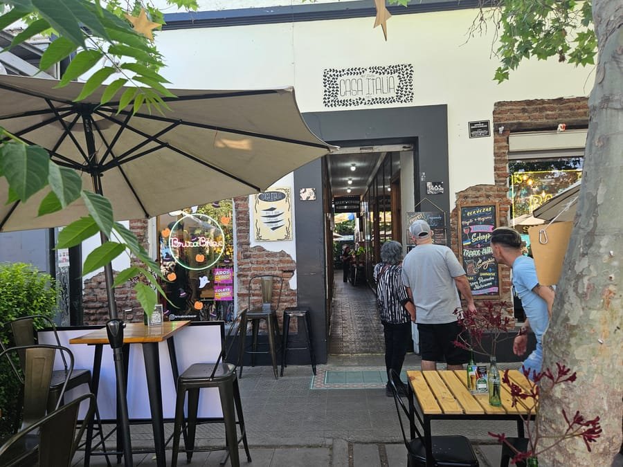Patios gastronómicos de Avenida Italia